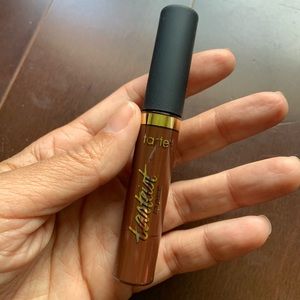 Tarte Lip Paint
Color: Wannabe